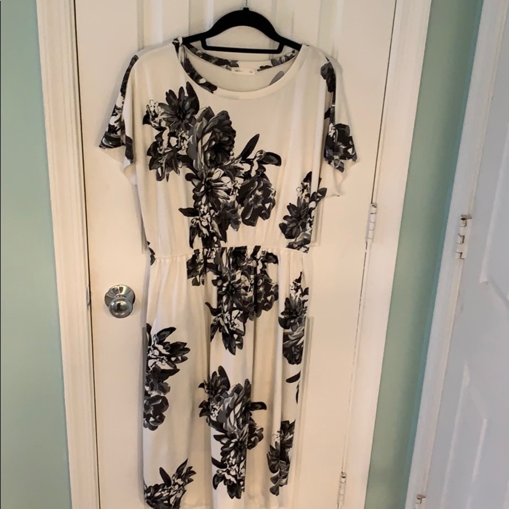 Maternity dress
